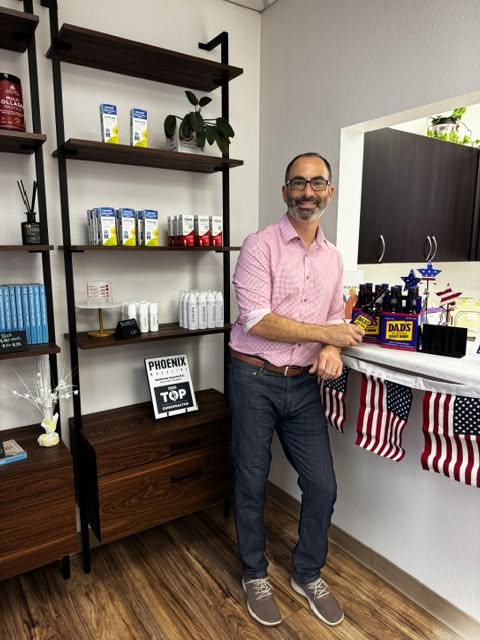 Root Beer for the Dads: Desert Valley Chiropractic Celebrates Father's Day